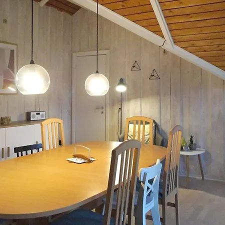 6 Person Holiday In *