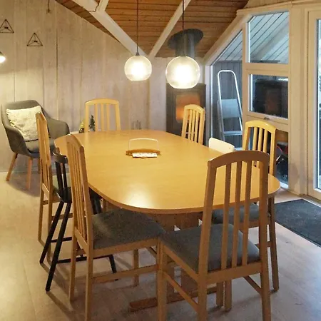 6 Person Holiday In
